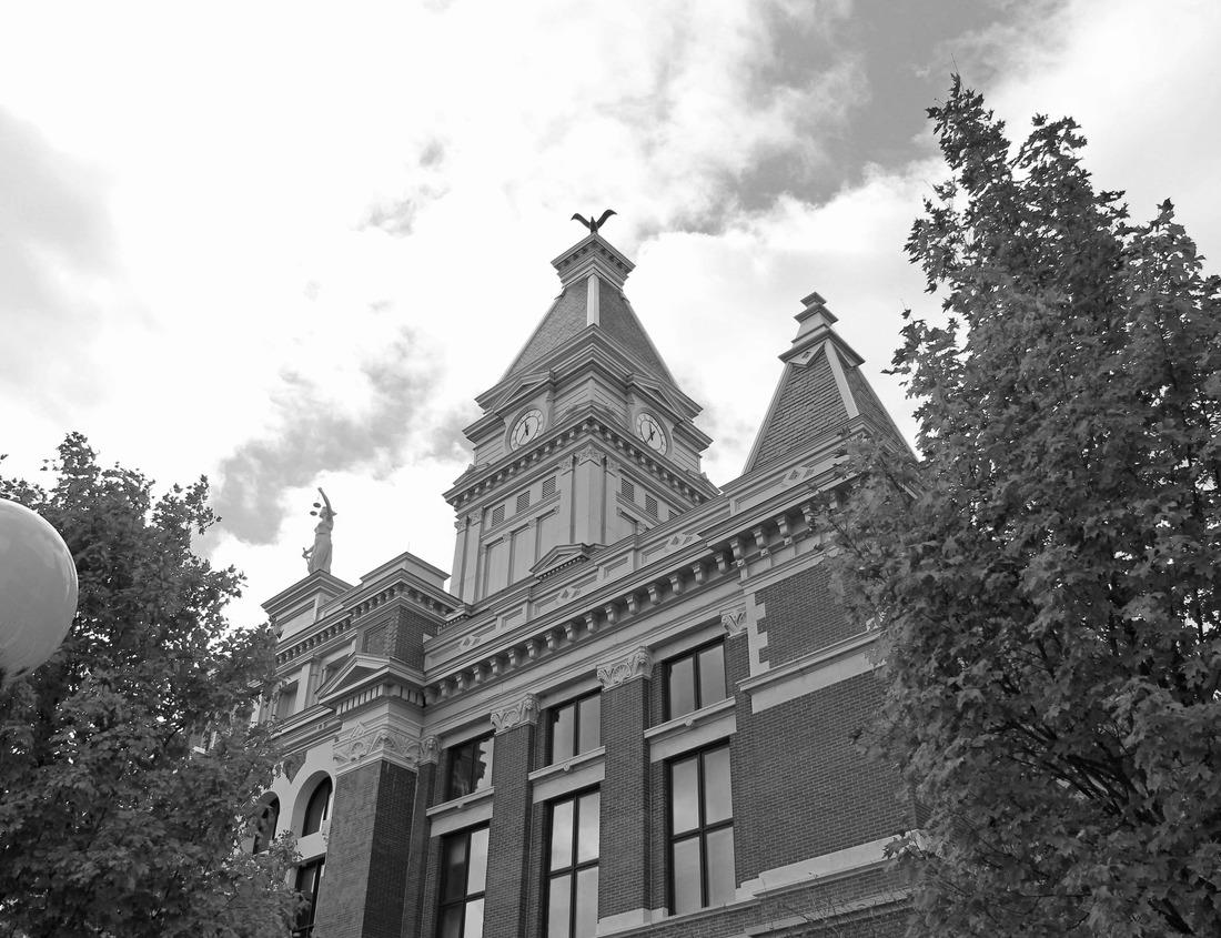 Noah Jigsaw Puzzle Florida beaches. Panorama of Clearwater Beach FL in black white 1000 pieces