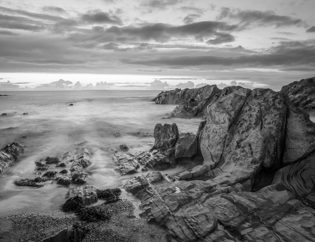 Noah Jigsaw Puzzle Beautiful architecture of the old town in Wejherowo in summer, Poland in black white 1000 pieces