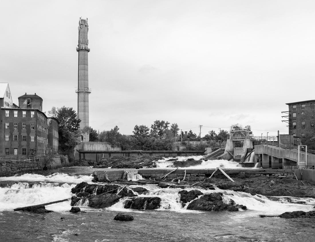 Noah Jigsaw Puzzle Aerial view of the city of Winterthur on a sunny summer's day. in black white 1000 pieces