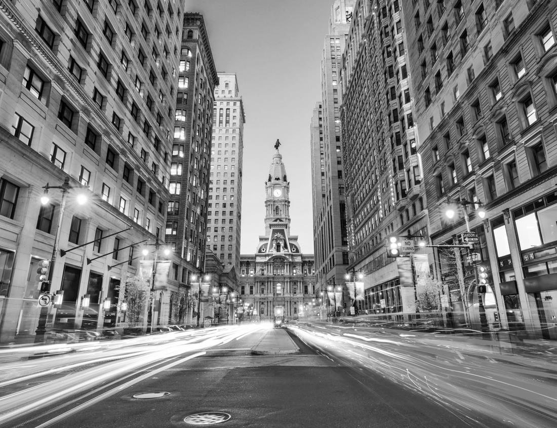 Noah Jigsaw Puzzle Des Moines, Iowa skyline facing west in black white 1000 pieces