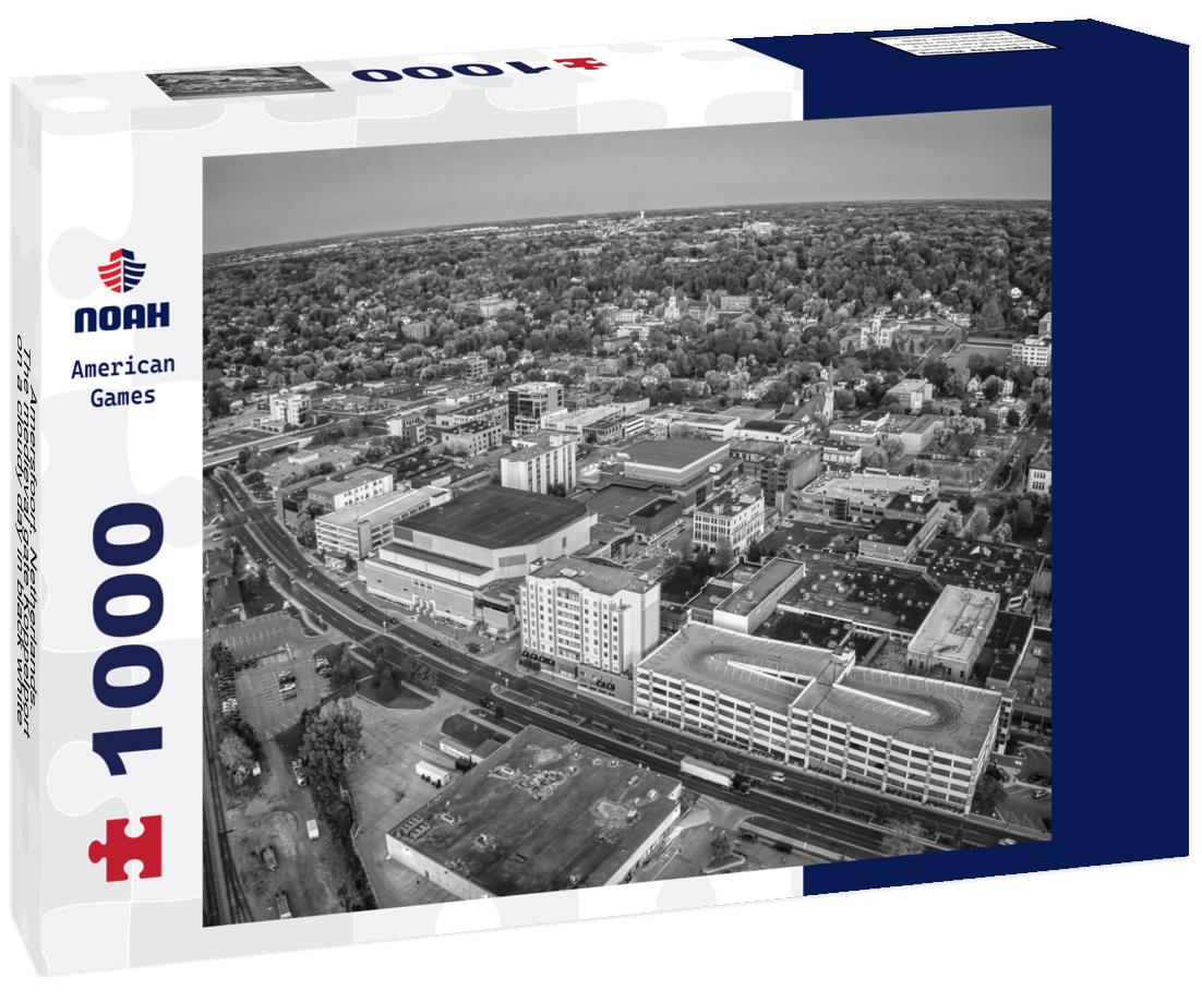 Noah Jigsaw Puzzle Amersfoort, Netherlands. The medieval gate Koppelport on a cloudy day in black white 1000 pieces