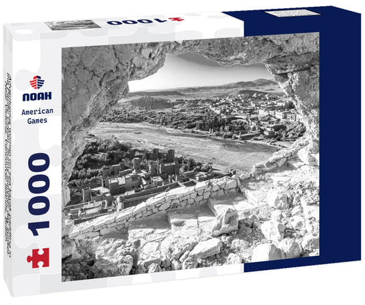 Noah Jigsaw Puzzle Adventurous women on sea kayak paddling in the Pacific Ocean. Sunny summer day sunset. Near Victoria, Vancouver Islands, British Columbia, Canada in black white 1000 pieces