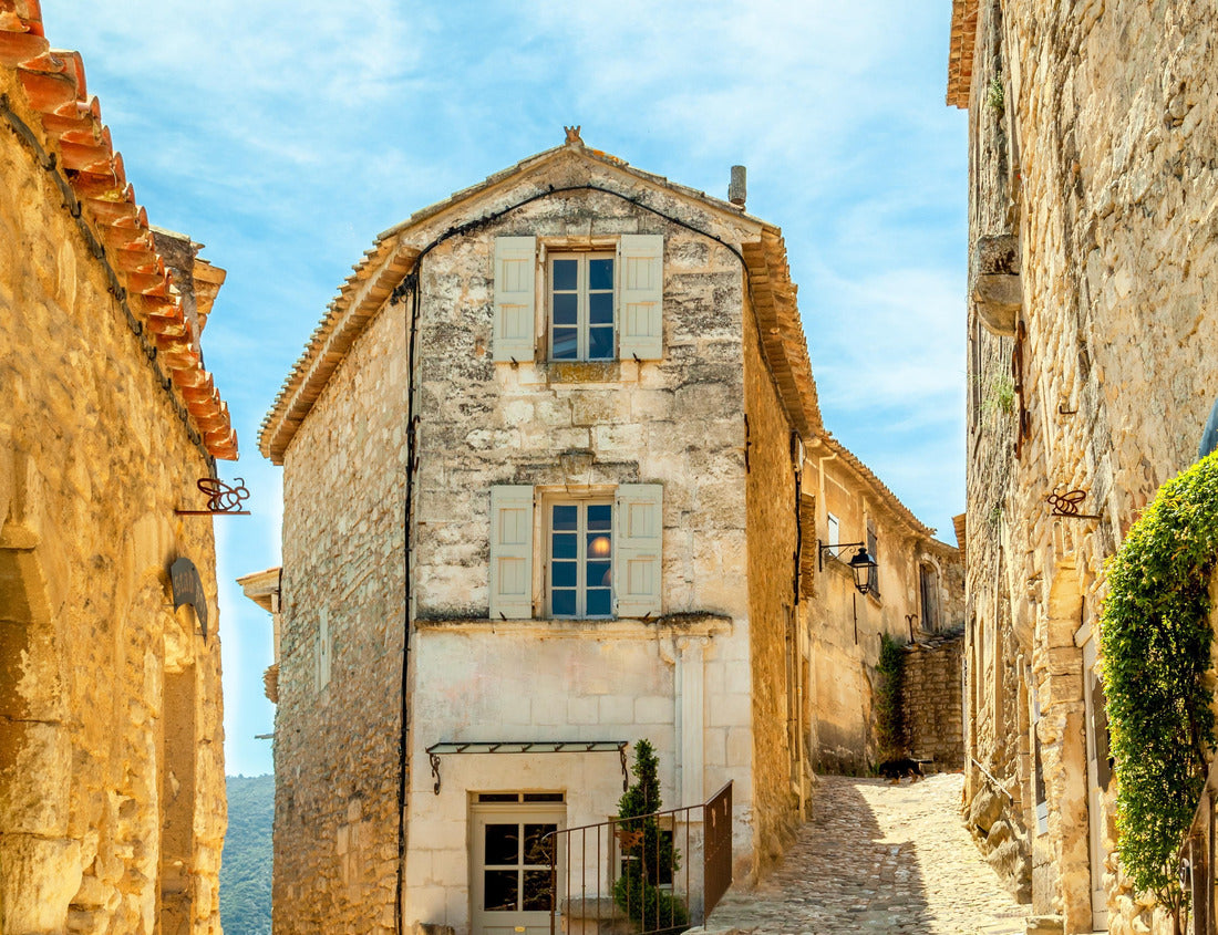 Noah Jigsaw Puzzle City hall of Lacoste, Provence, France 1000 pieces