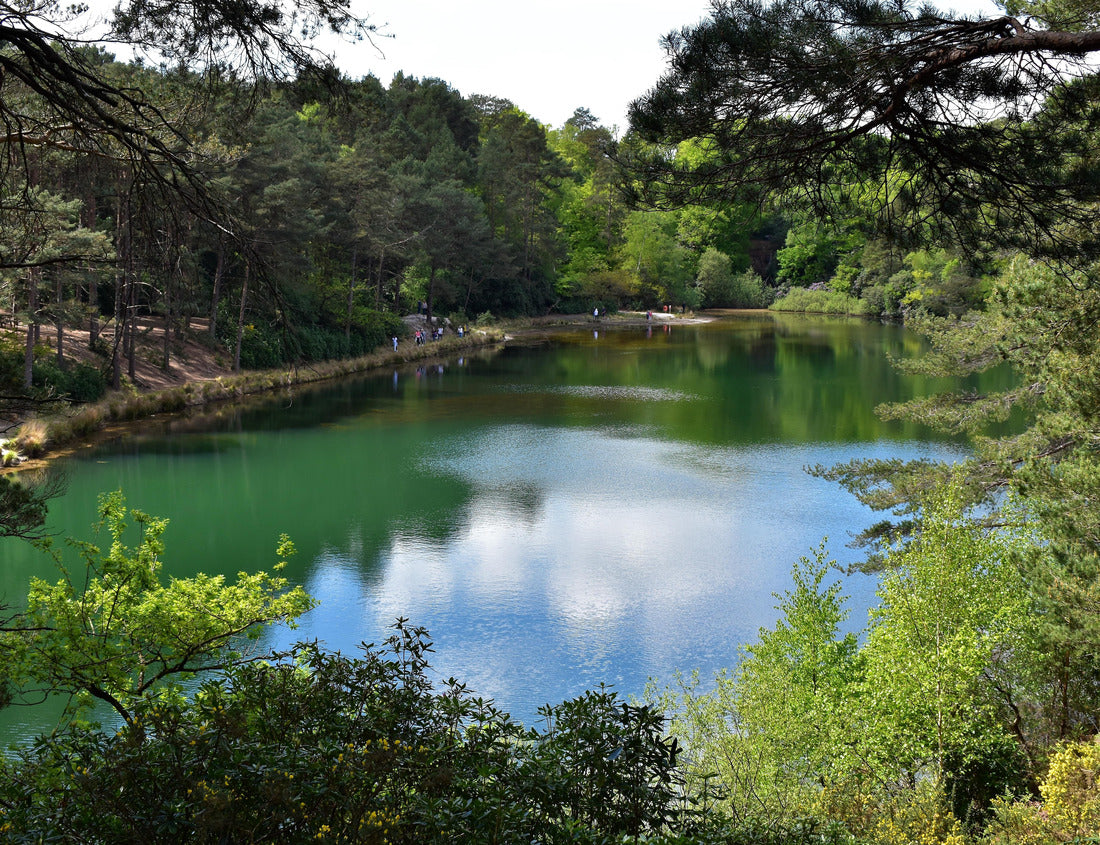 Noah Jigsaw Puzzle Blue Pool Lake in Dorset 1000 pieces