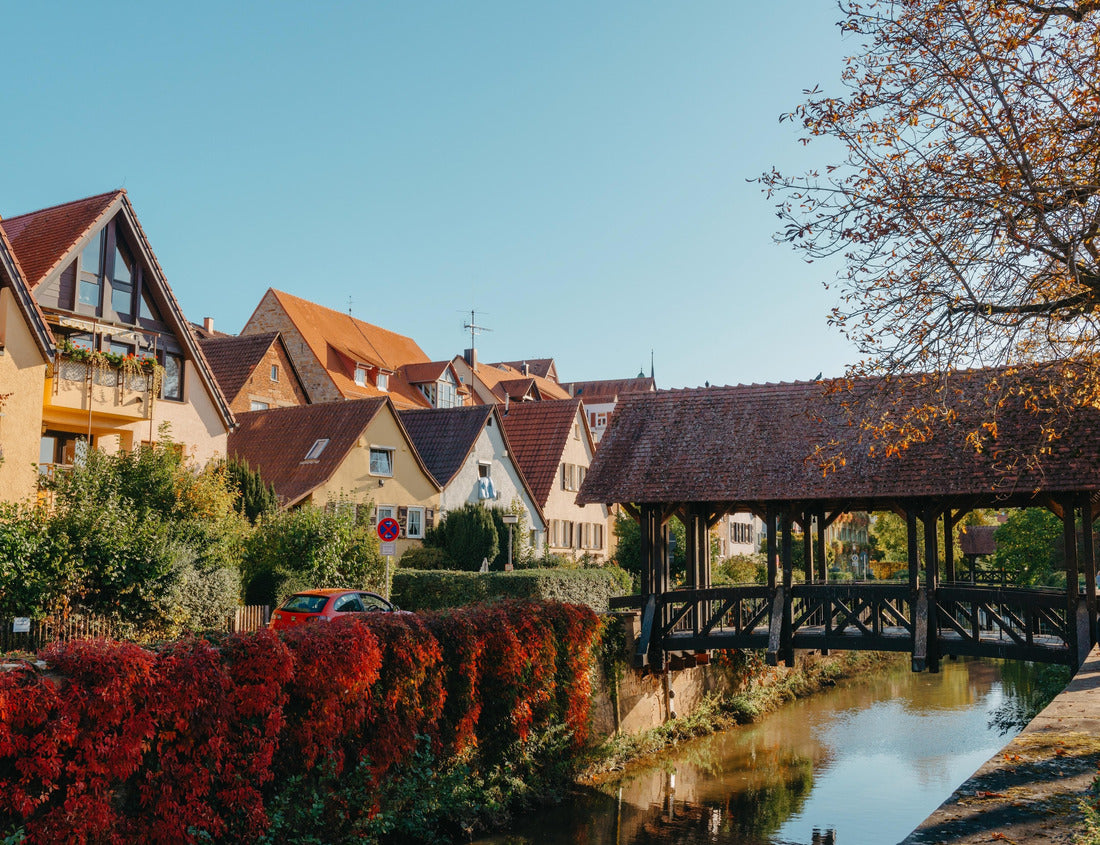 Noah Jigsaw Puzzle bridge over the Metter in Bietigheim-Bissingen. Little Greek in Bietigheim-Bissingen with autumn colors. Metter, a river in Bietigheim-Bissingen 1000 pieces
