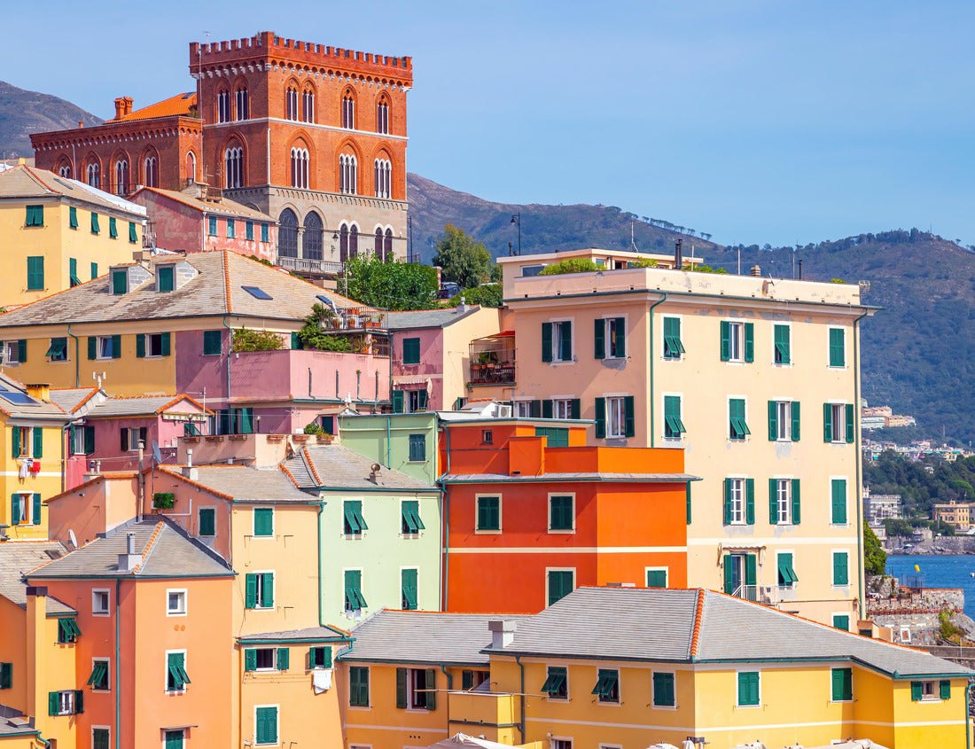 Noah Jigsaw Puzzle Bright, colorful houses near the sea in Genoa, Italy 1000 pieces