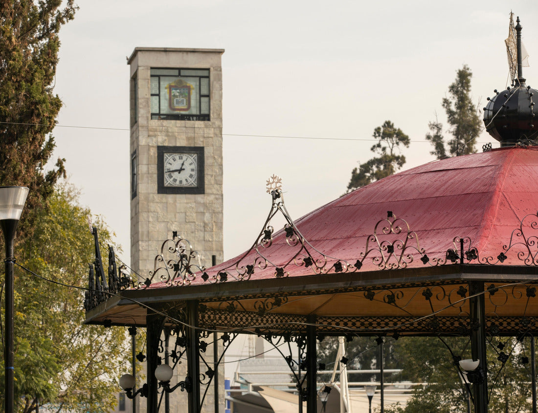 Noah Jigsaw Puzzle Ecatepec de Morelos, Mexico: Morning light shines on the central kiosk and the public clock tower 1000 pieces