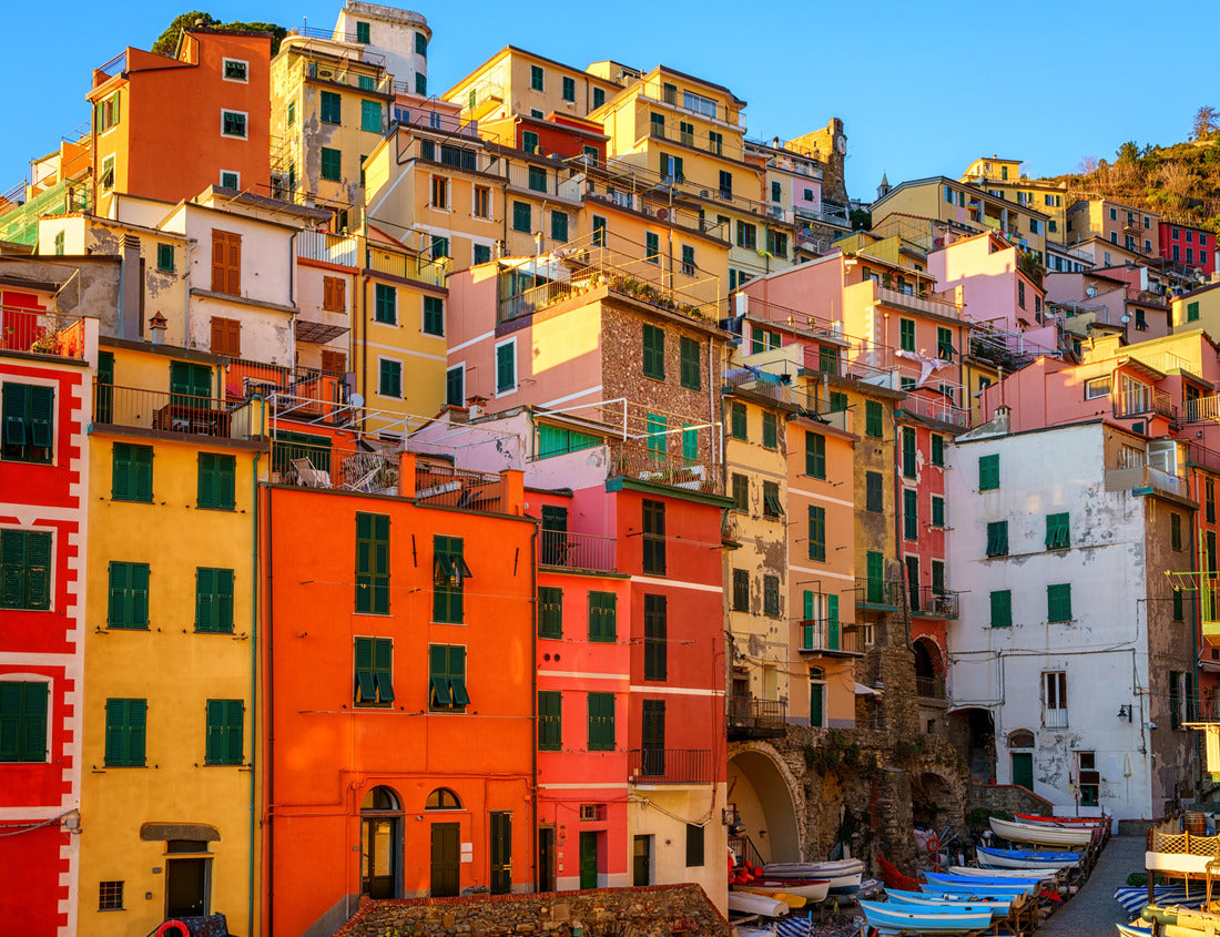 Noah Jigsaw Puzzle Beautiful view of Riomaggiore village in the Cinque Terre National Park, beautiful urban landscape with colorful houses and green terraces on the cliffs above the sea, Liguria region of Italy 1000 pieces