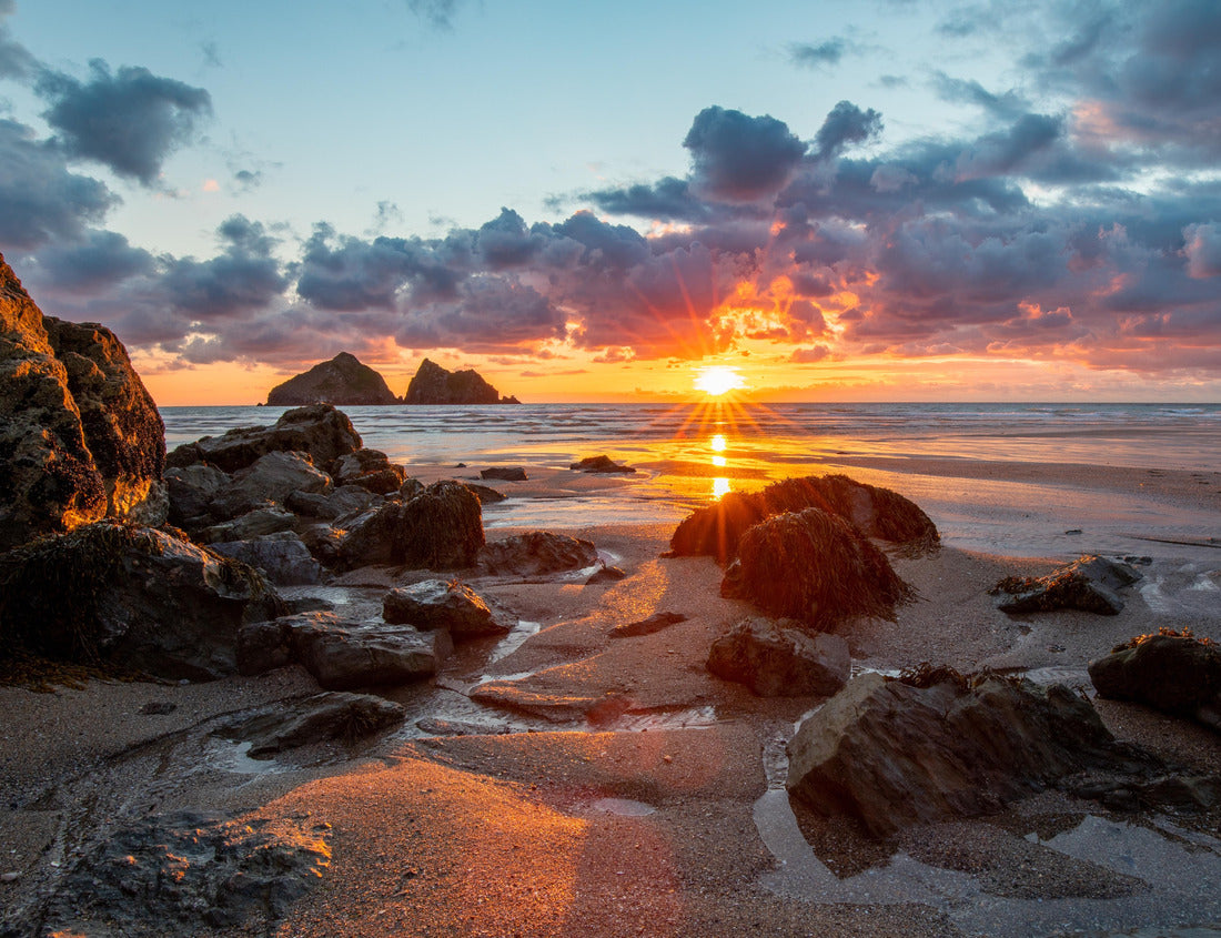 Noah Jigsaw Puzzle Holywell Bay, Newquay, Cornwall at sunset, beautiful beach with fantastic views 1000 pieces