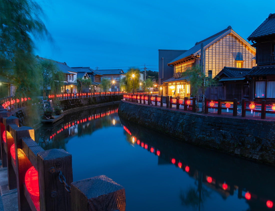 Noah Jigsaw Puzzle Night landscape of the city's historic landmark, Sawara, the Japanese Old Town in Chiba Prefecture, Japan 1000 pieces