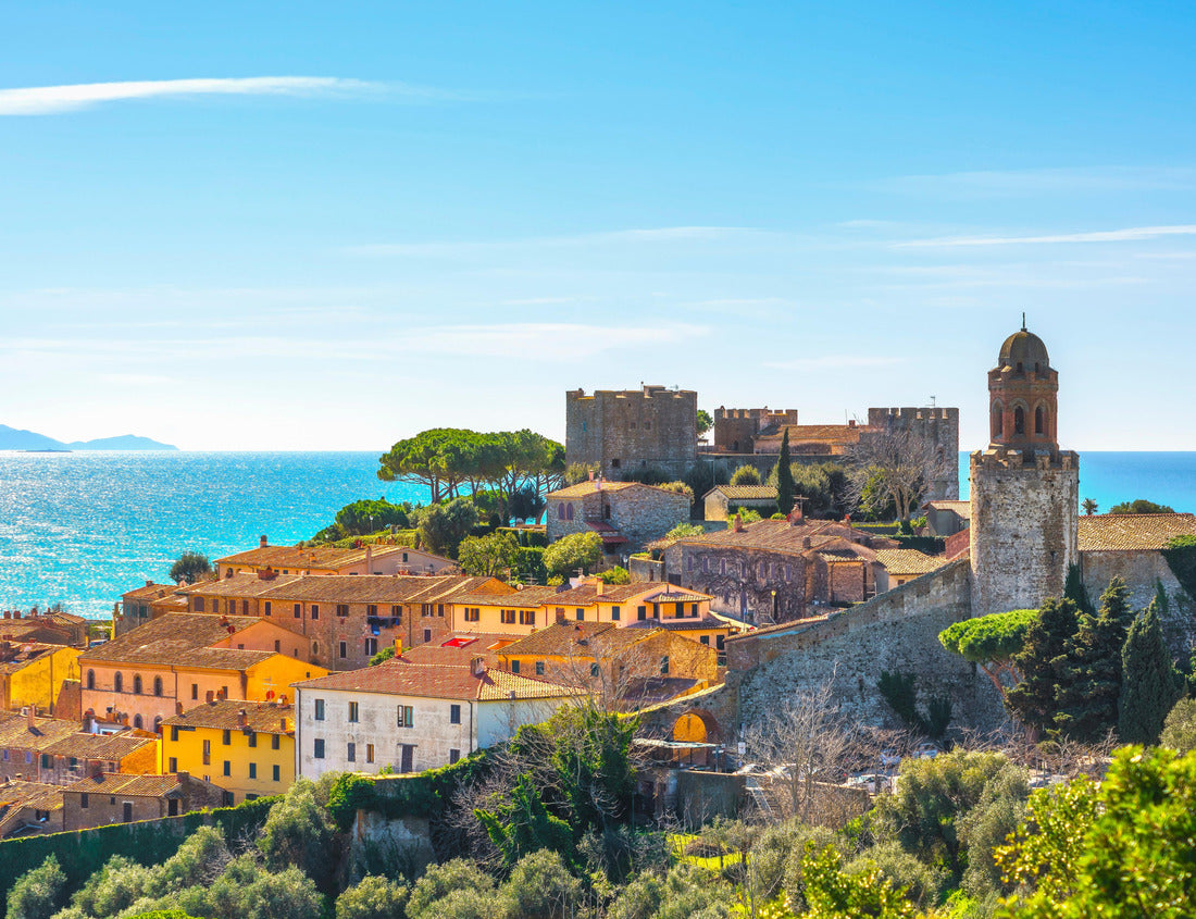 Noah Jigsaw Puzzle Castiglione della Pescaia, old town and sea in the background. Maremma, Tuscany region, Italy 1000 pieces