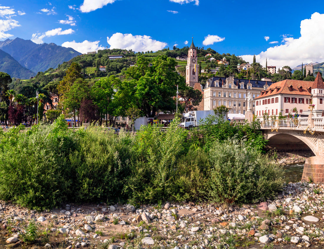 Noah Jigsaw Puzzle Meran-Stadt - popular spa town in Italy in South Tyrol, Province of Bolzano 1000 pieces