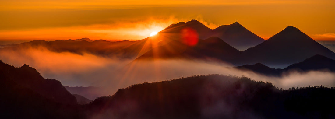 Noah Jigsaw Puzzle Beautiful sunrise over volcanoes in Guatemala Panorama 1000 Pieces