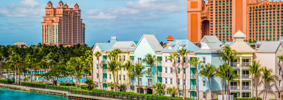 Noah Jigsaw Puzzle Galata Tower in the city of Istanbul, Turkey. View of the city of Istanbul in Turkey with Bosphorus, seagulls and boats at bright sky and sunset or night Panorama 1000 Pieces