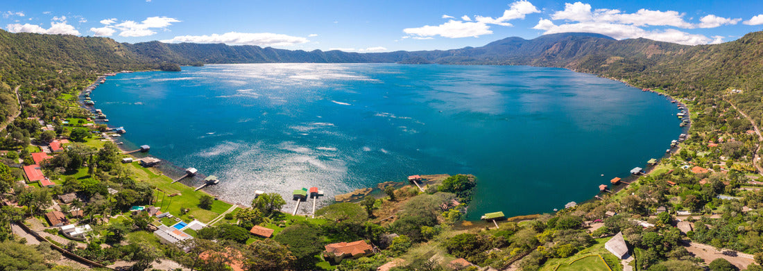 Noah Jigsaw Puzzle In the crowded and restless city of Caracas, Venezuela, residents build their houses on top of each other on any available space Panorama 1000 Pieces