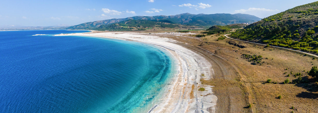 Noah Jigsaw Puzzle Dangerous narrow mountain road along the cliffs. Dangerous off-road driving along the edge of the mountain and the steep cliff. Dagestan Panorama 1000 Pieces