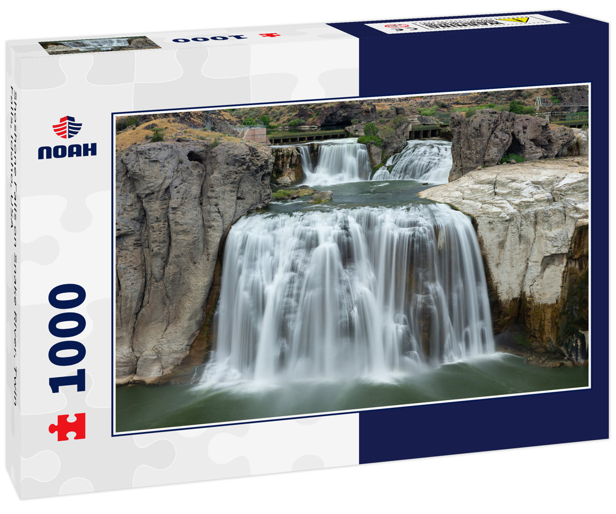 Shoshone Falls on Snake River, Twin Falls, Idaho, USA