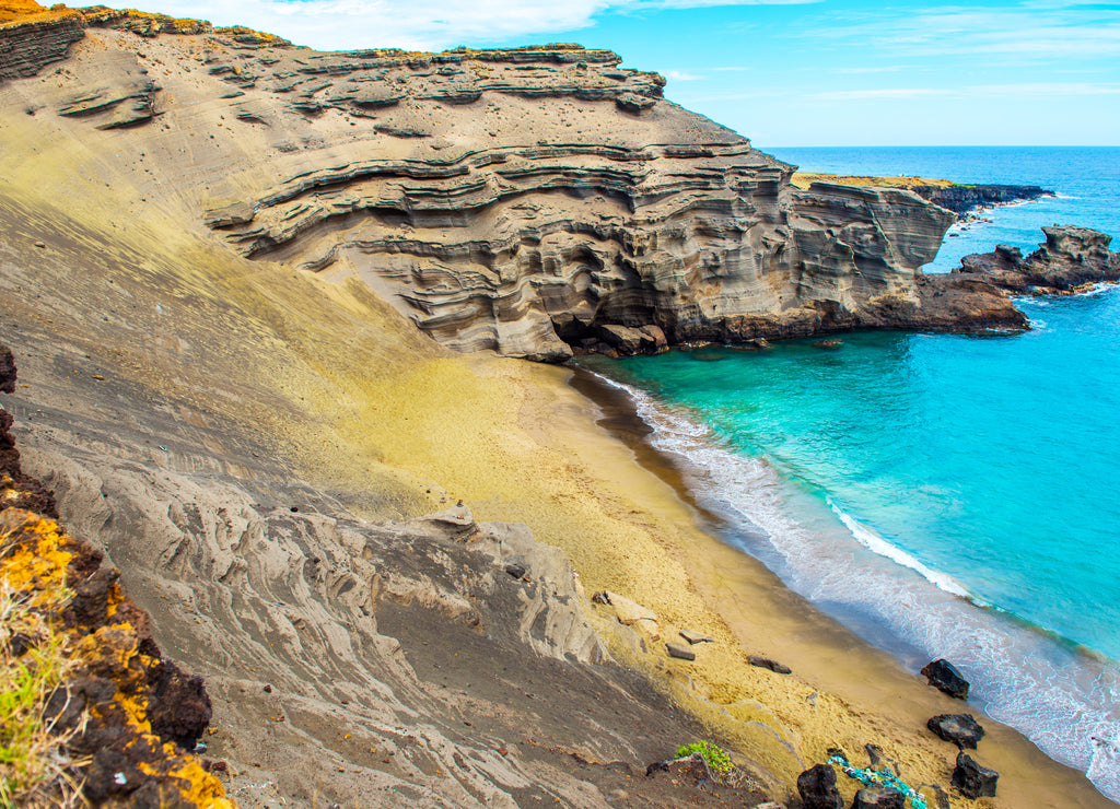 View of the beach Papakolea (green sand beach), Hawaii