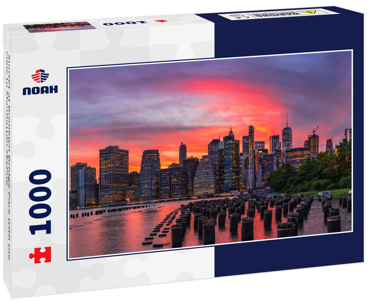 Sunset at Brooklyn Bridge Park with the view to Manhattan skyline