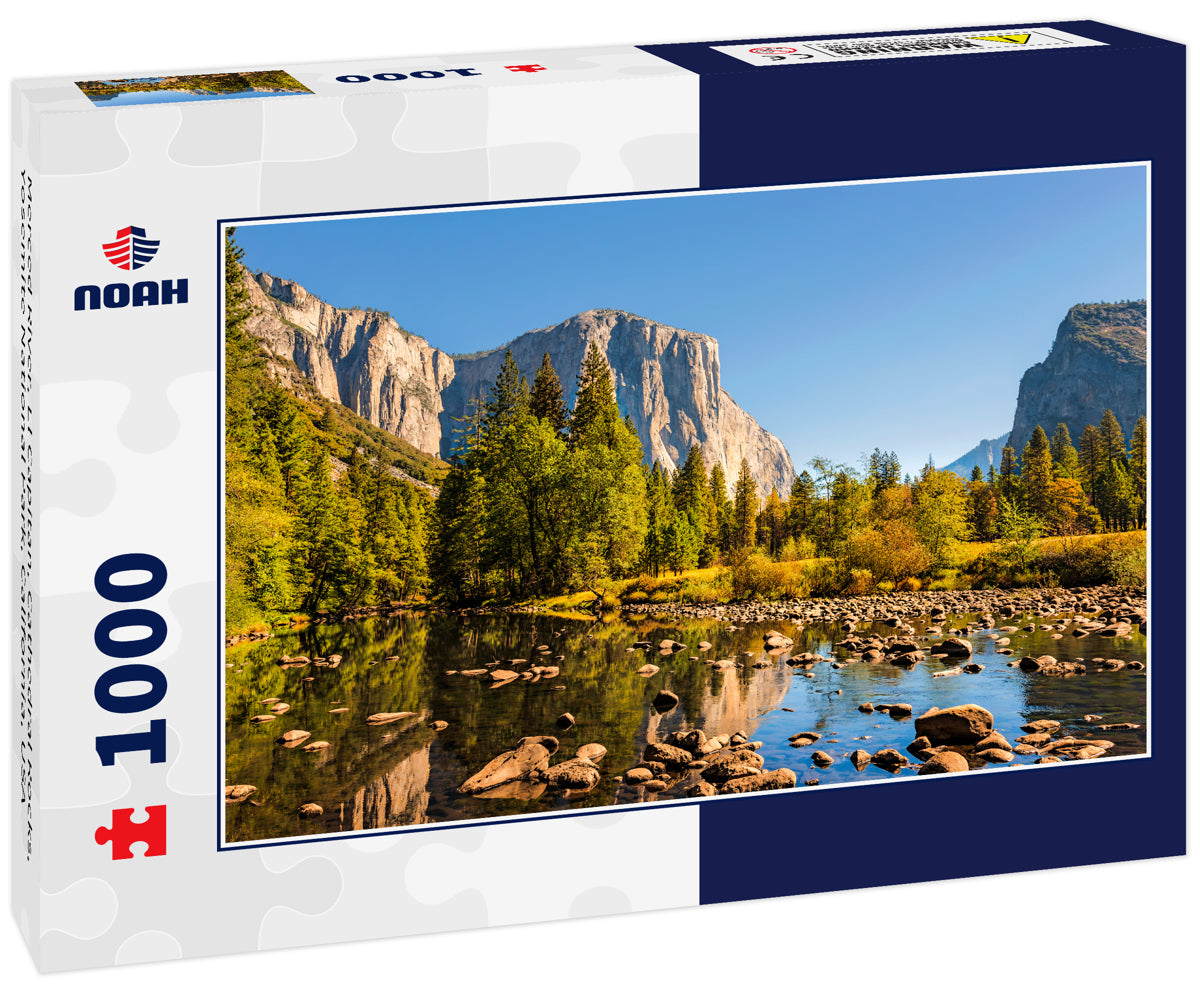 Merced River, El Capitan, Cathedral Rocks, Yosemite National Park, California, USA