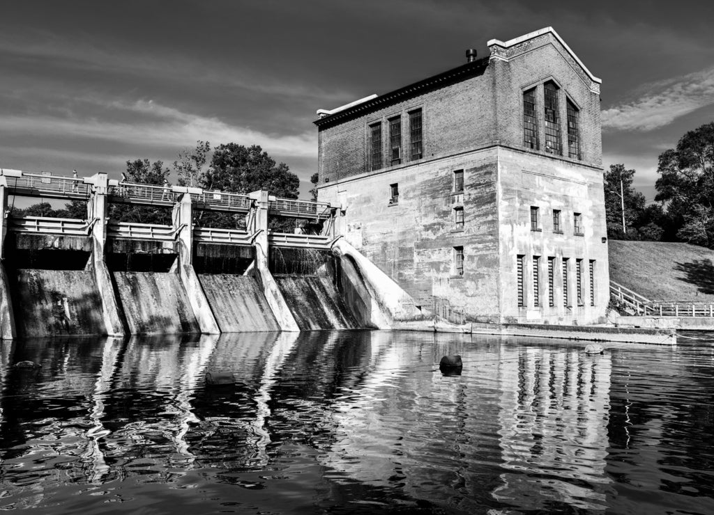 Barton Dam, Ann Arbor, Huron river, Michigan in black white