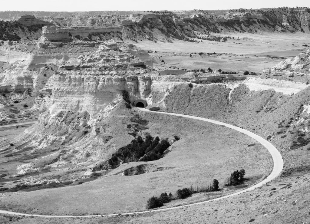 Scotts Bluff National Monument, Nebraska in black white