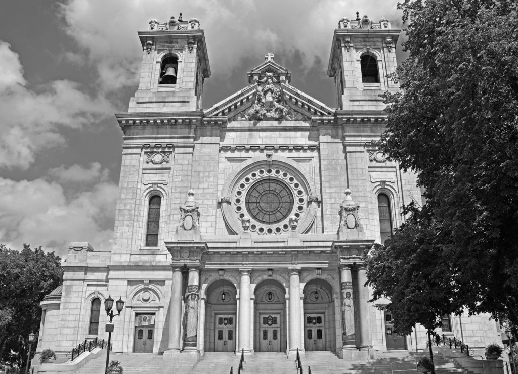 Basilica of Saint Mary, Minneapolis Minnesota in black white