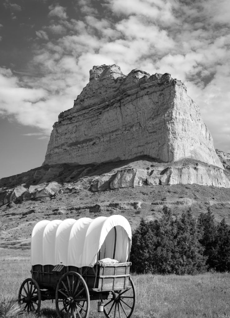 Scotts Bluff National Monument, Nebraska in black white