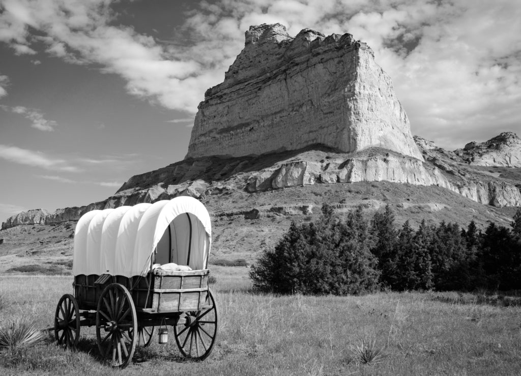Scotts Bluff National Monument, Nebraska in black white