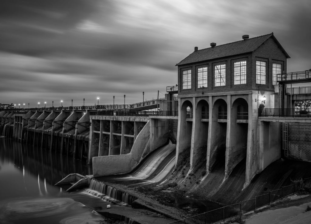 Lake Overholser Dam in Oklahoma City in black white