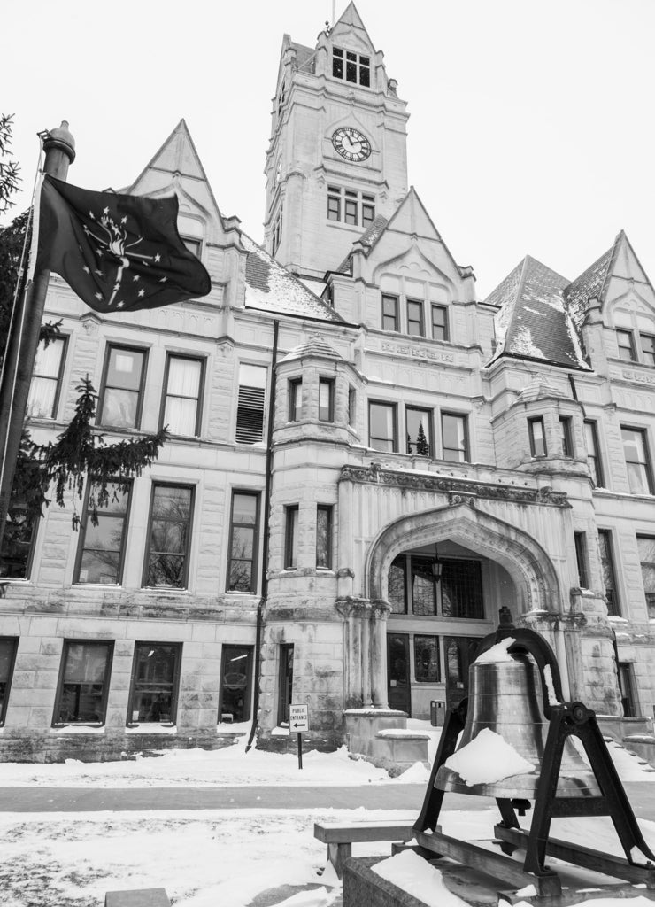 Jasper County Courthouse in Rensselaer, Indiana in black white