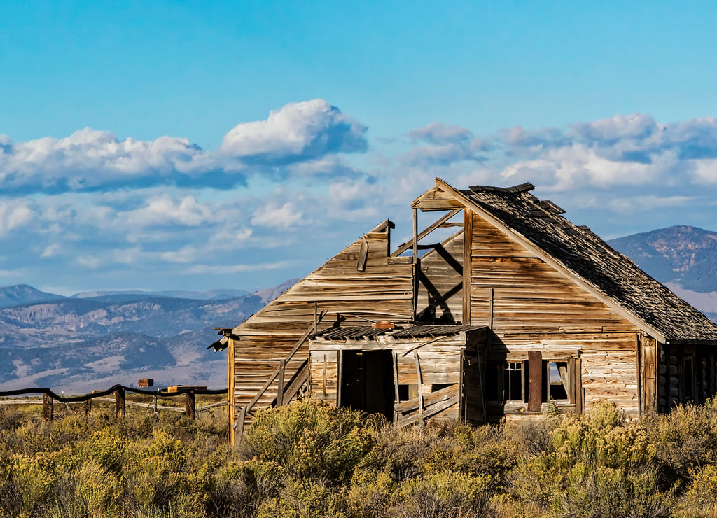 An old abandon ranch home North of Alamosa, Colorado