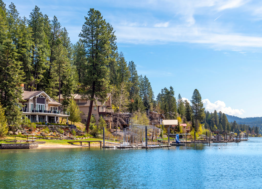 Waterfront and water view homes with docks and boat slips at Rockford Bay, in the city of Coeur d'Alene, Idaho, USA