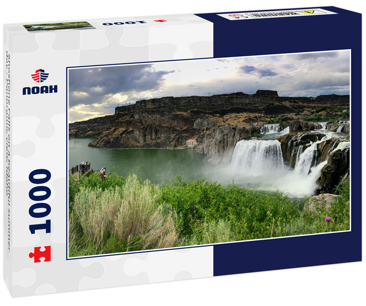 Shoshone Falls on a beautiful summer day - Panoramic view, Idaho