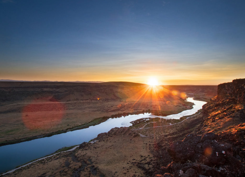 Beautiful sunset over the snake river in Idaho