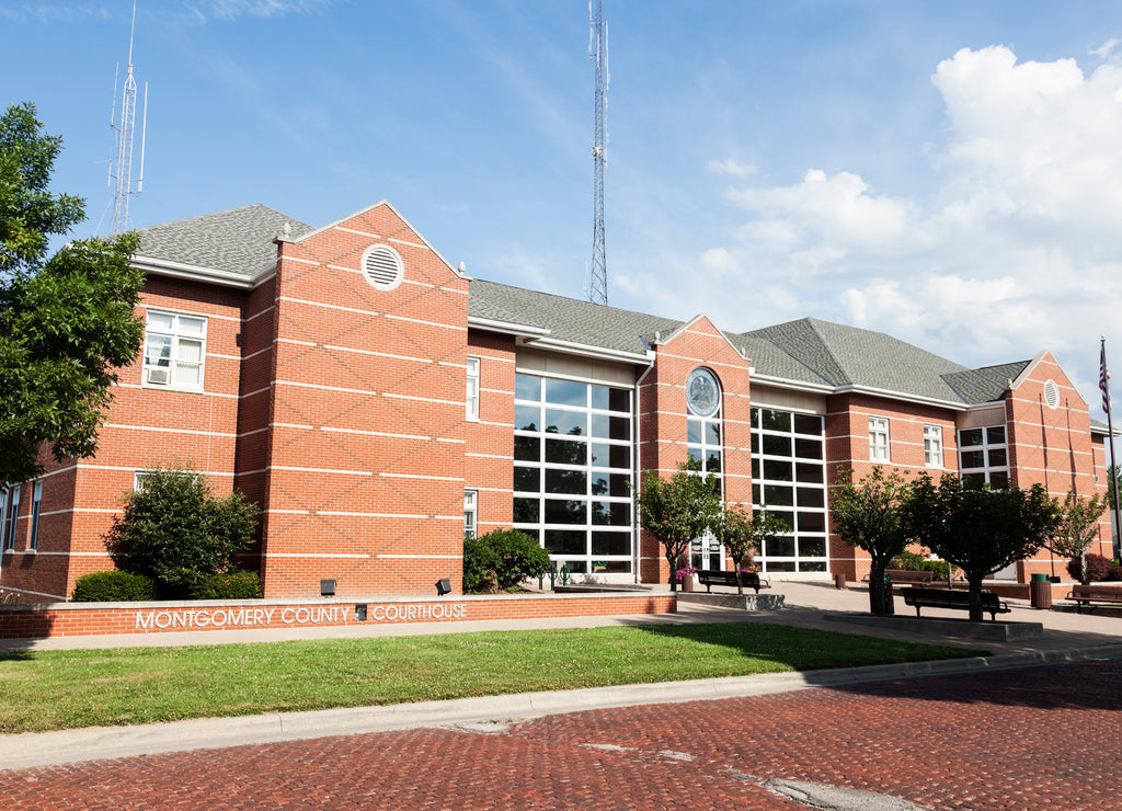 New courthouse in Hillsboro, Montgomery County, Illinois