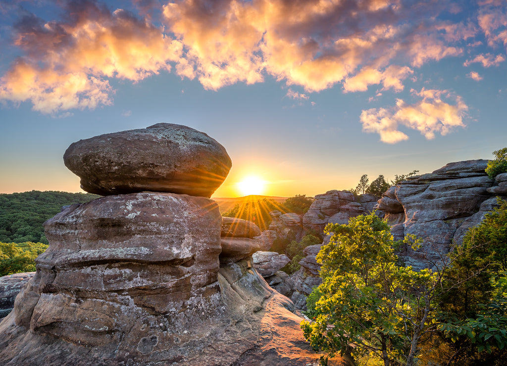 Garden of the Gods, scenic sunset, Southern Illinois