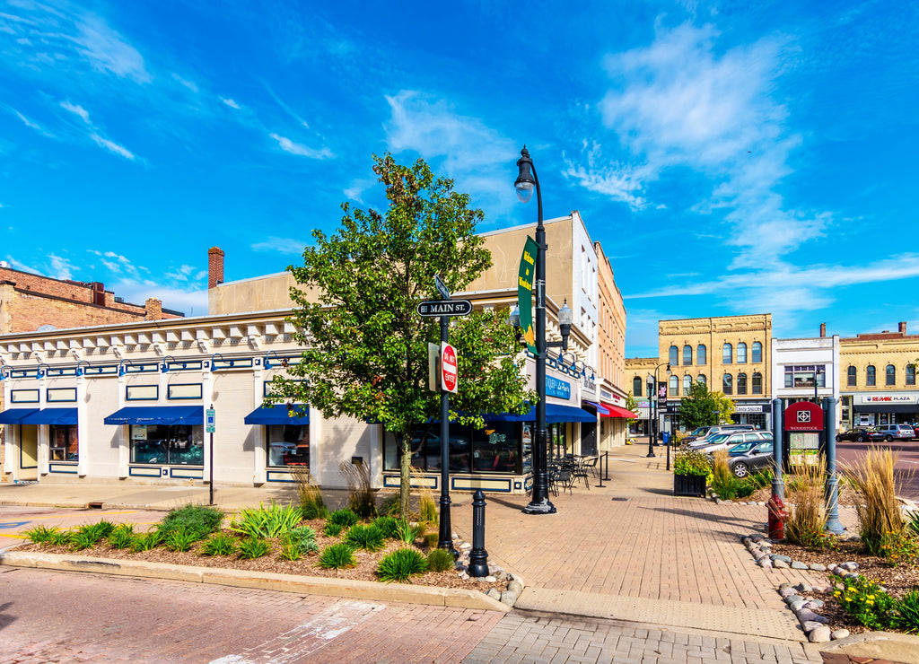 Street view in Woodstock Town of Illinois
