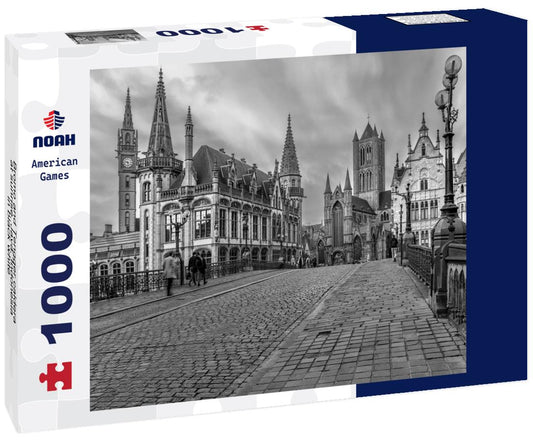Noah Jigsaw Puzzle Bromo and Tengger caldera at sunrise, Java, Indonesia in black white 1000 pieces