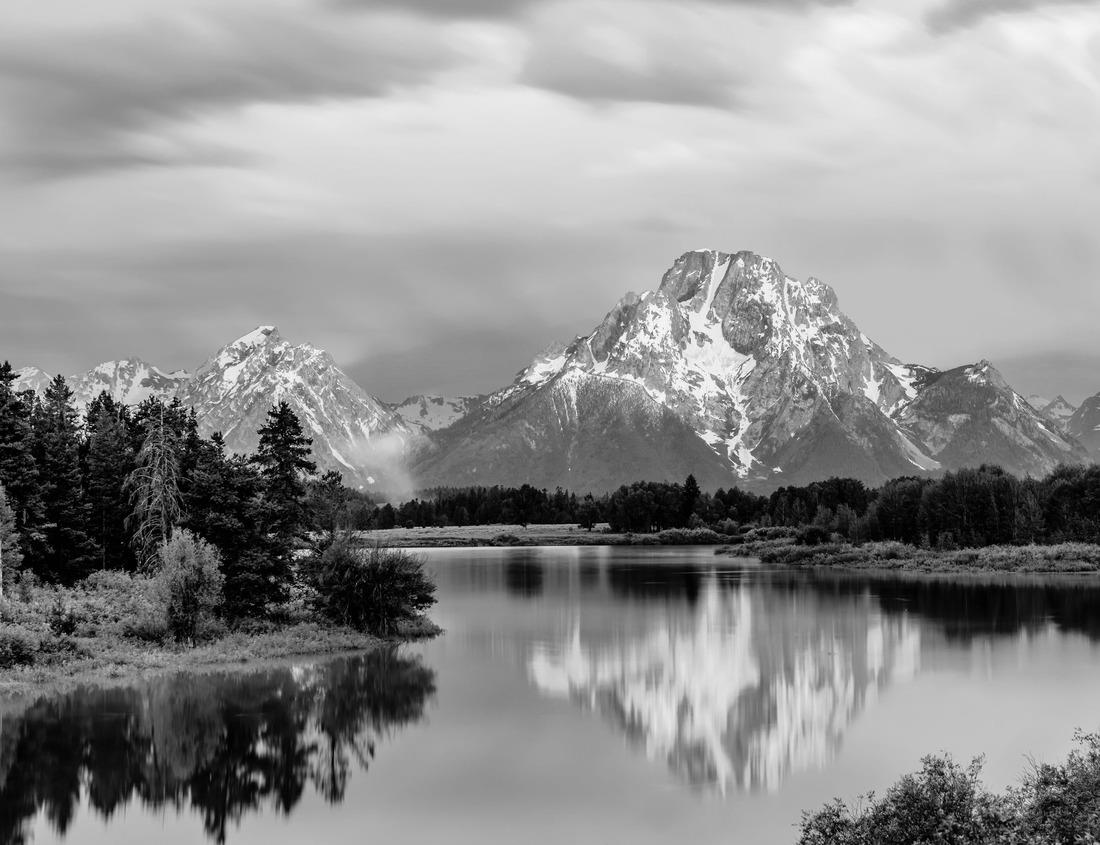 Noah Jigsaw Puzzle Downtown Mobile, Alabama waterfront skyline in black white 1000 pieces