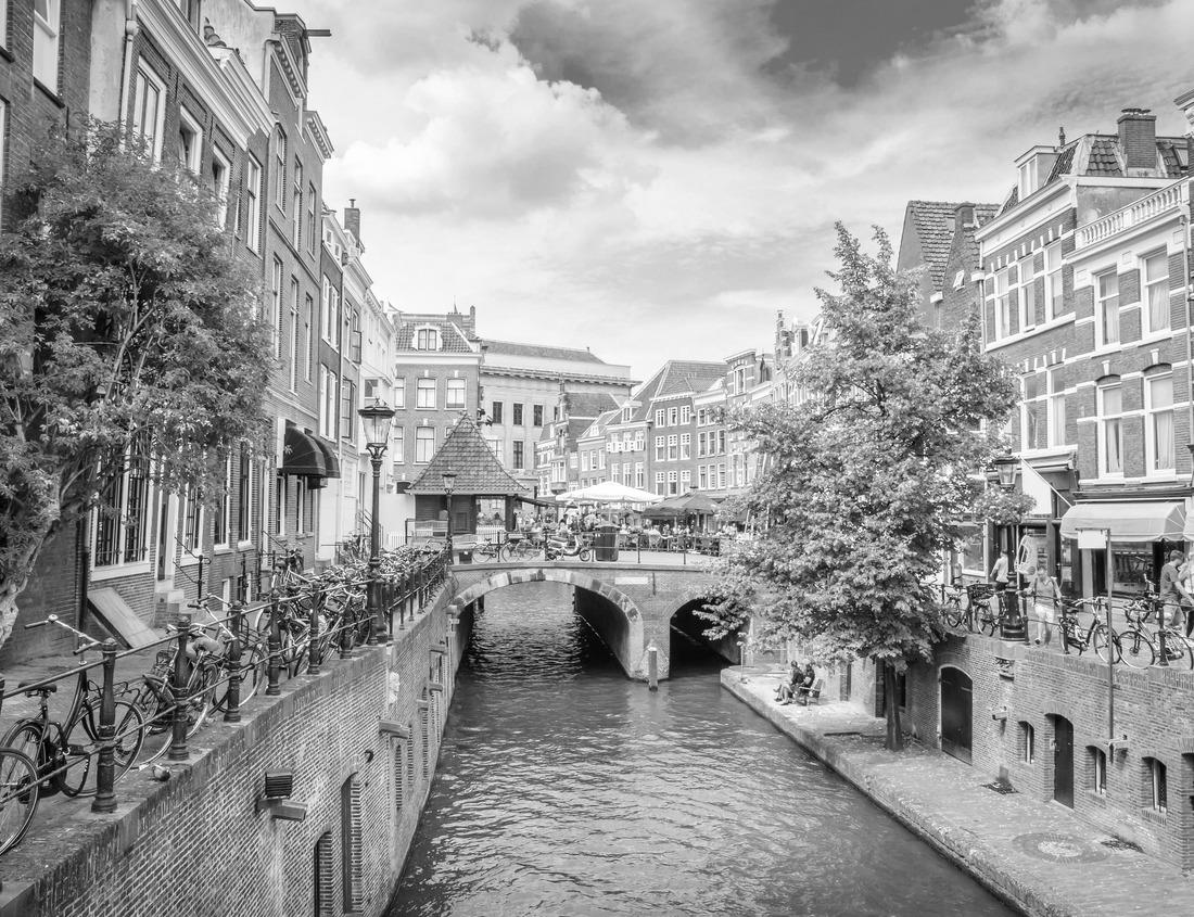 Noah Jigsaw Puzzle Marjerie Glacier at Glacier Bay National Park in black white 1000 pieces