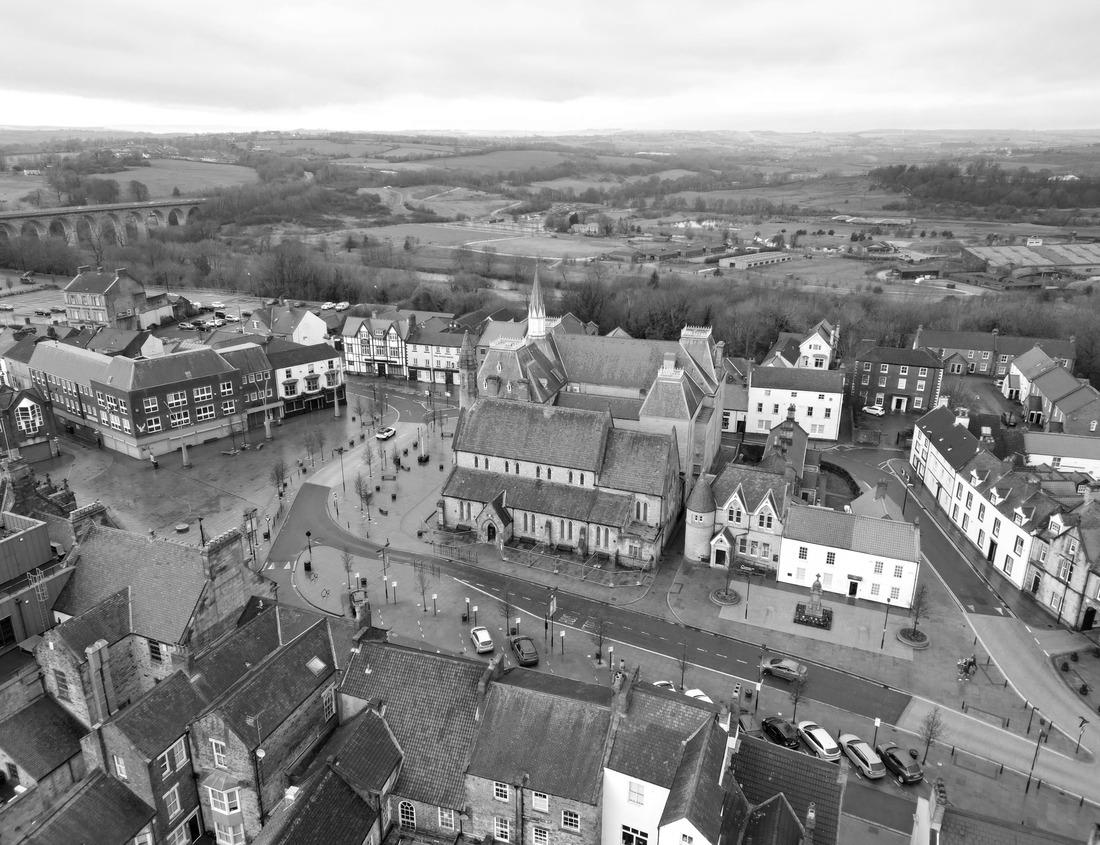 Noah Jigsaw Puzzle Cesenatico Canal, historic wooden sailing boats and church at sunset. Region Emilia Romagna, Province Forlì Cesena, Italy in black white 1000 pieces