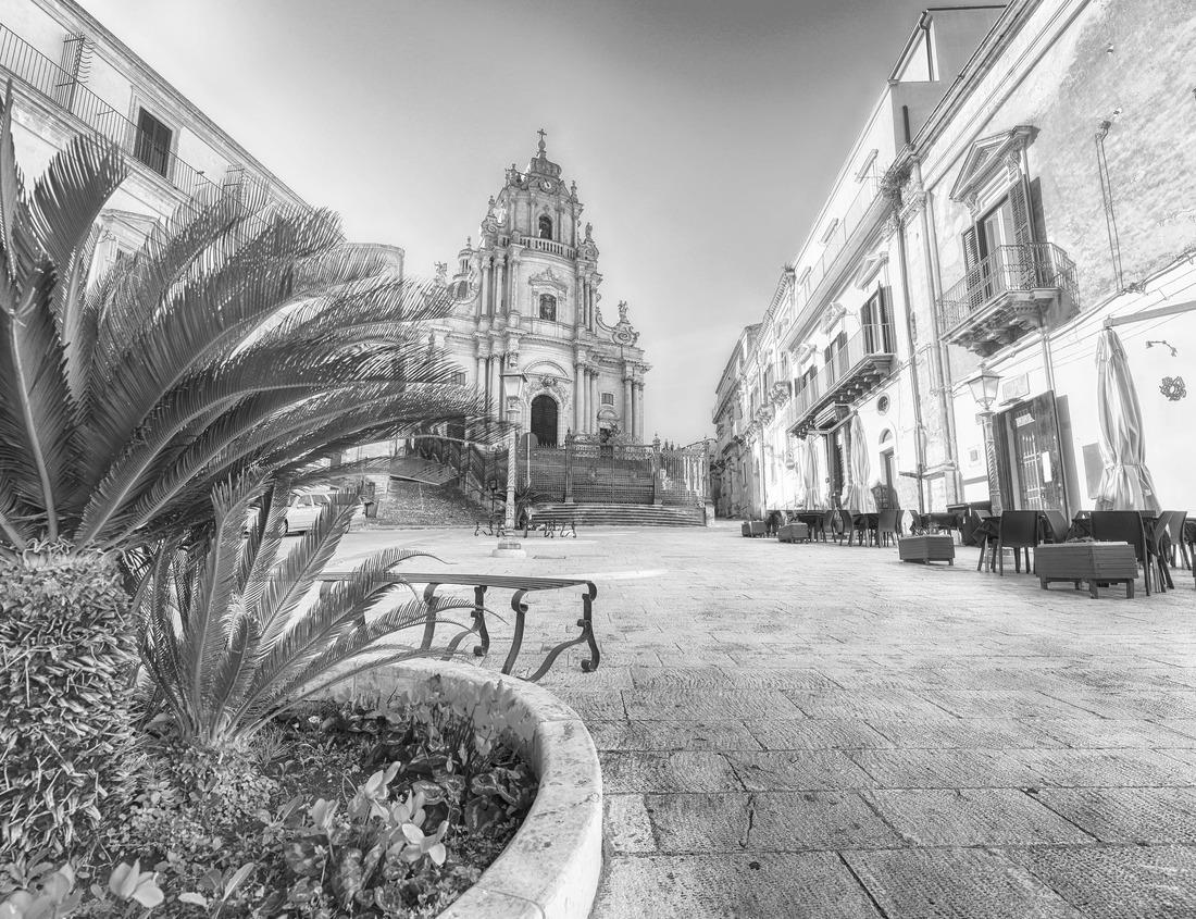 Noah Jigsaw Puzzle Delemont is the capital of the Swiss canton of Jura in black white 1000 pieces