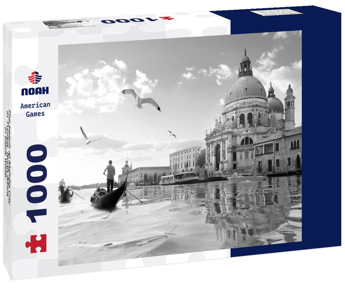 Noah Jigsaw Puzzle The beach at Mahdia City in Tunisia. North Africa in black white 1000 pieces