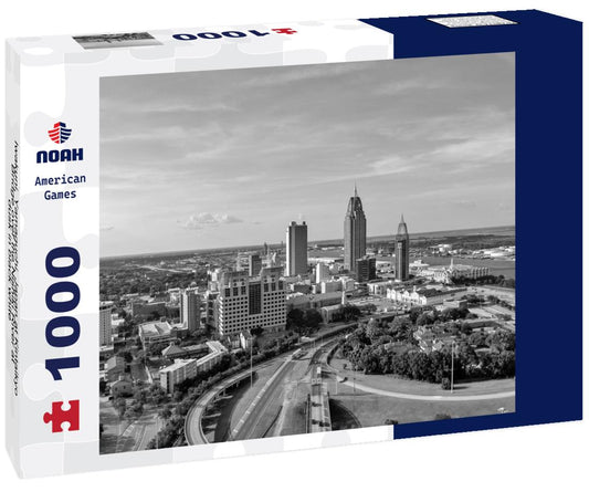 Noah Jigsaw Puzzle Iwakuni, Yamaguchi, Japan at Kintaikyo Bridge over the Nishiki River at dusk in black white 1000 pieces