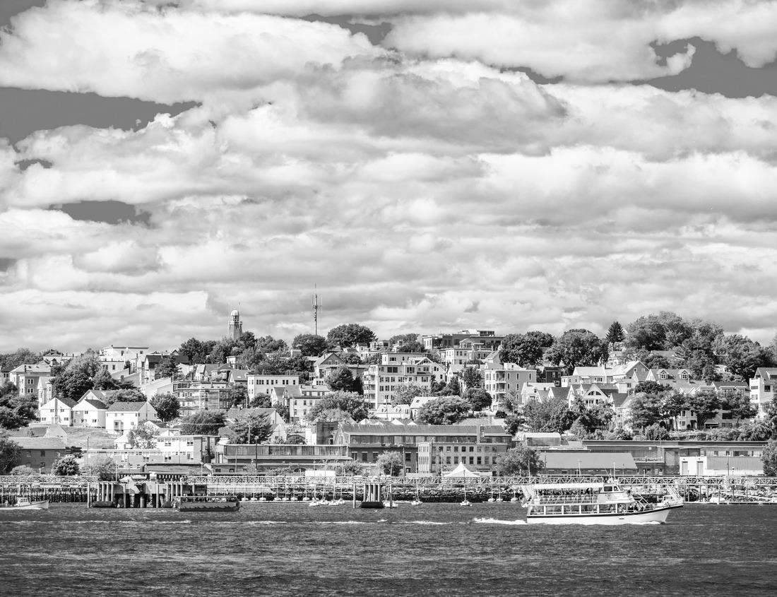 Noah Jigsaw Puzzle Beautiful Zillertal Alp panorama, Austria in black white 1000 pieces