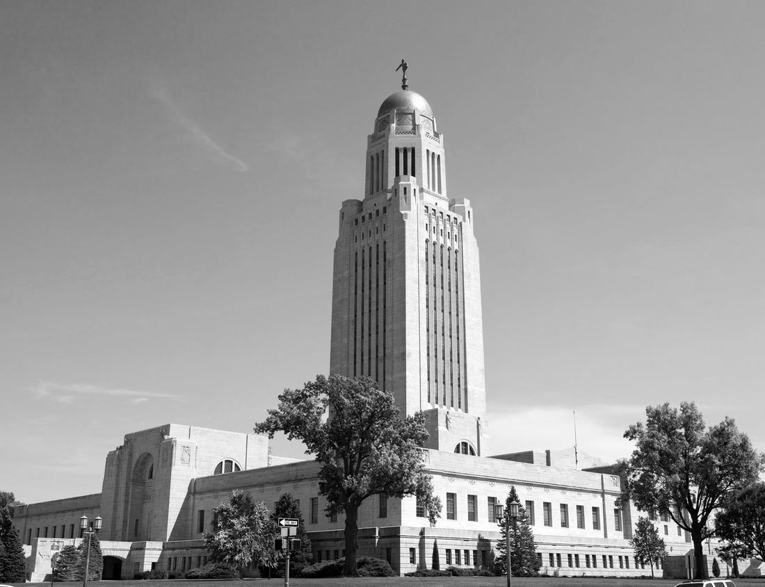 Noah Jigsaw Puzzle Old city of Zuerich, Switzerland in black white 1000 pieces