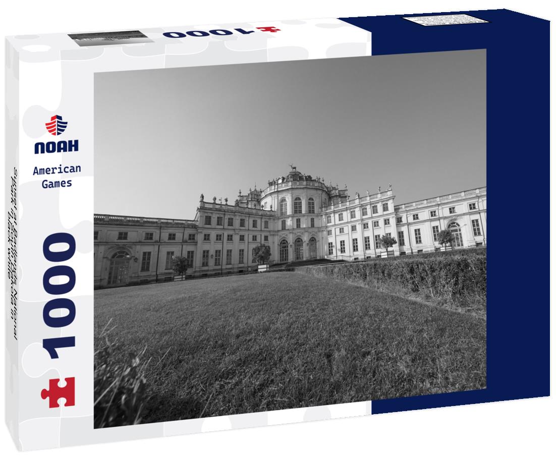 Noah Jigsaw Puzzle Sunset at Badlands National Park in South Dakota in black white 1000 pieces