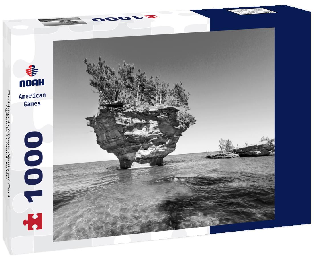 Noah Jigsaw Puzzle Trekking in Kibale National Park, Uganda in black white 1000 pieces