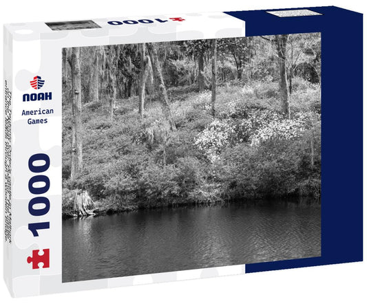 Noah Jigsaw Puzzle The Teutonic Order's castle in Malbork on the Nogat river. Poland. The castle entrance leads through a wooden bridge. Horizontal format in black white 1000 pieces